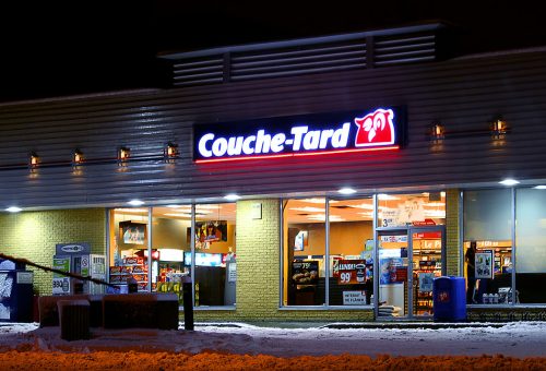 1280px-Alimentation_Couche-Tard_at_night_in_Montreal_QC.jpg